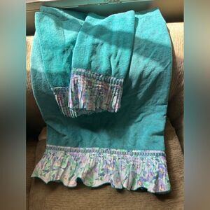 1978 Avanti 100% cotton towel set - NWOT